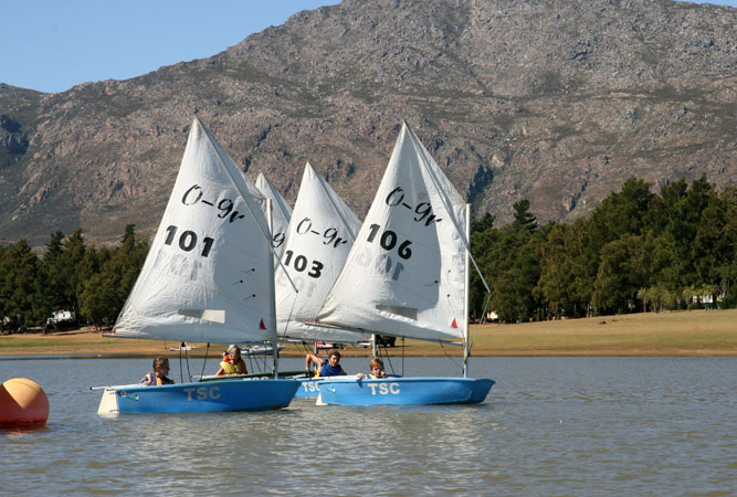 theewaterskloof dam yacht club